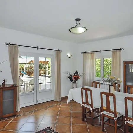 Sleeps 6 With Pool Air Con And Wifi * Vilamoura